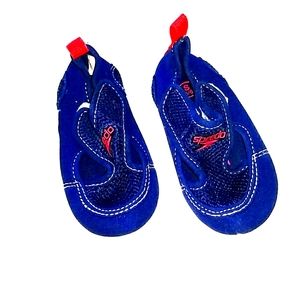 SPEEDO SWIM/BEACH/POOL SHOES